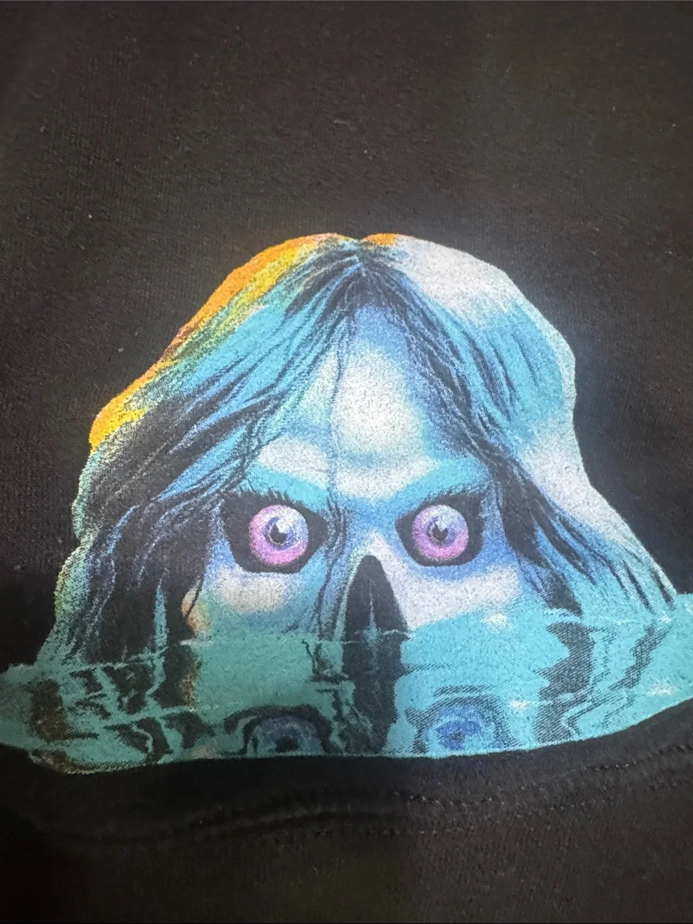 Black Crewneck with Teal Goosebumps Graphic size s/p small